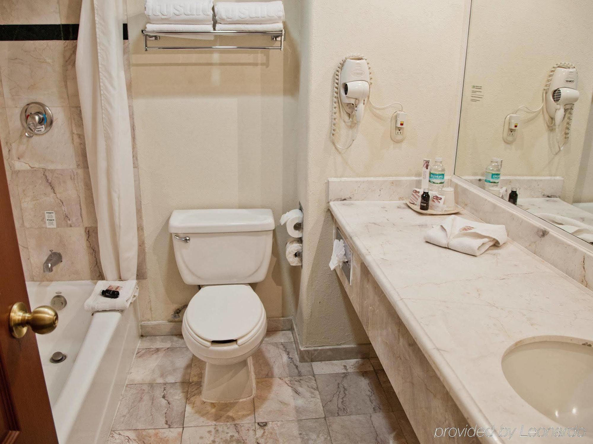Sierra Suites By Hp Hotels San Luis Potosí Buitenkant foto